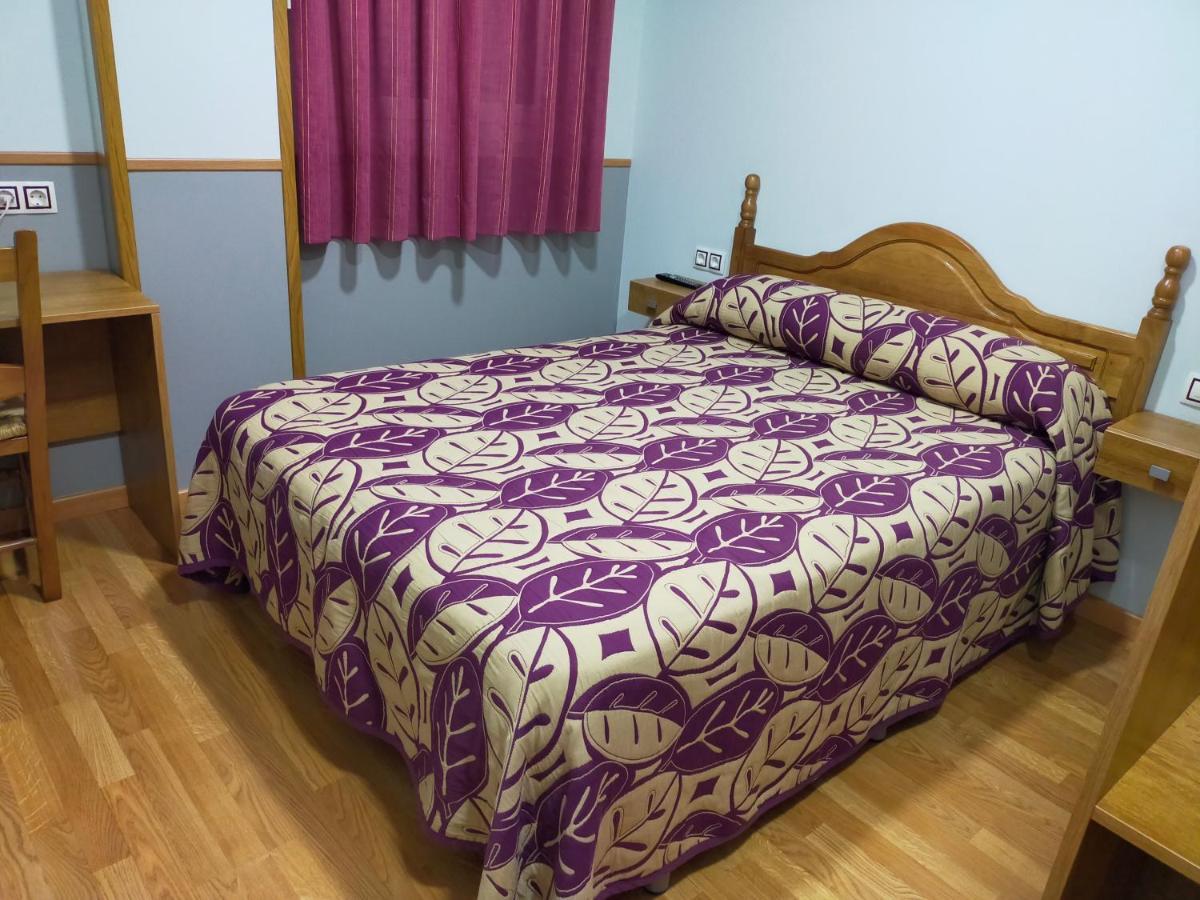 Hostal Banderas Fuensanta de Martos Kültér fotó