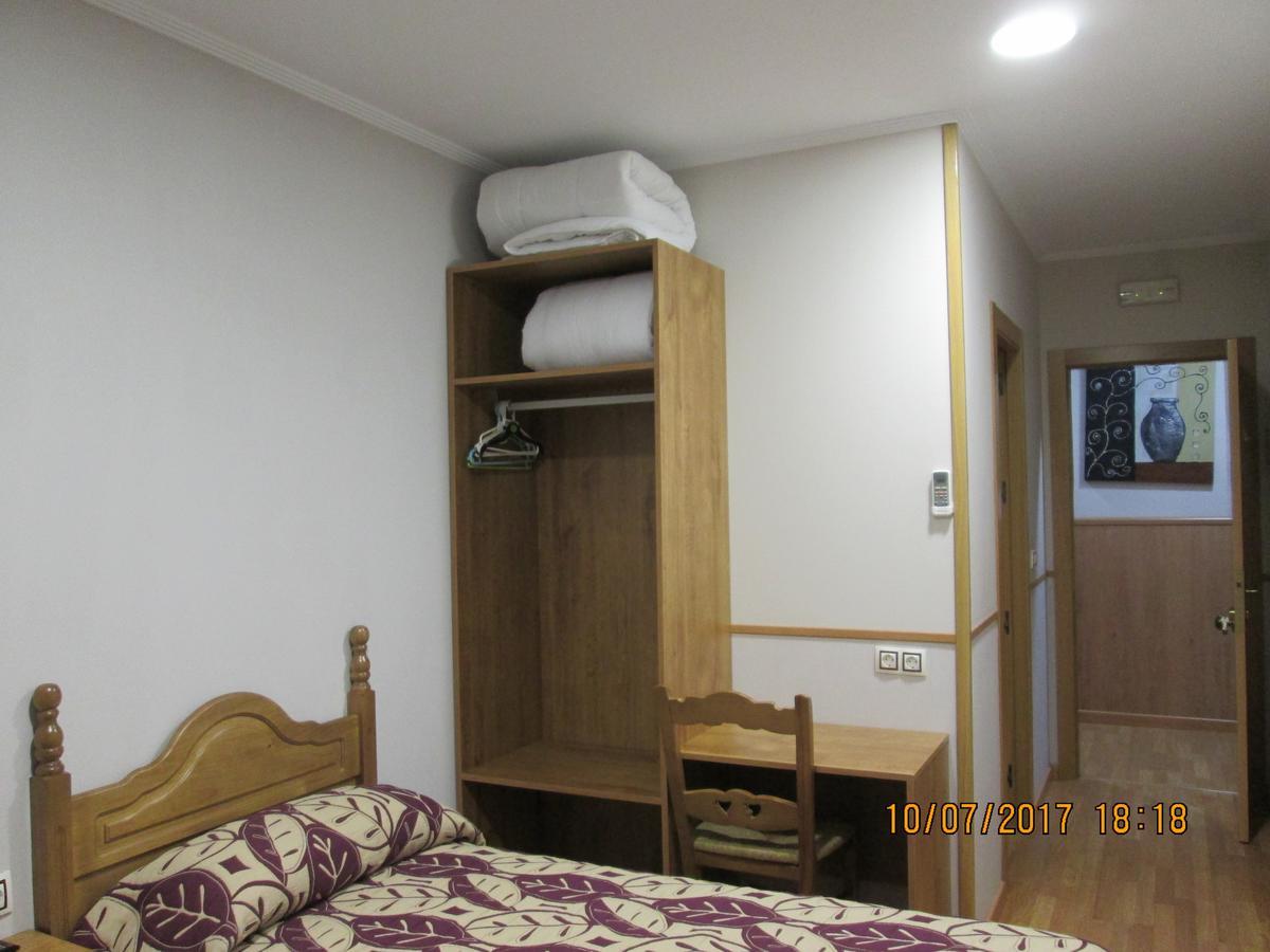 Hostal Banderas Fuensanta de Martos Kültér fotó