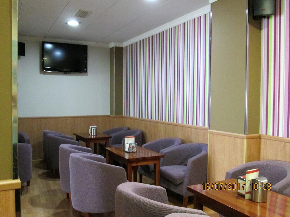 Hostal Banderas Fuensanta de Martos Kültér fotó